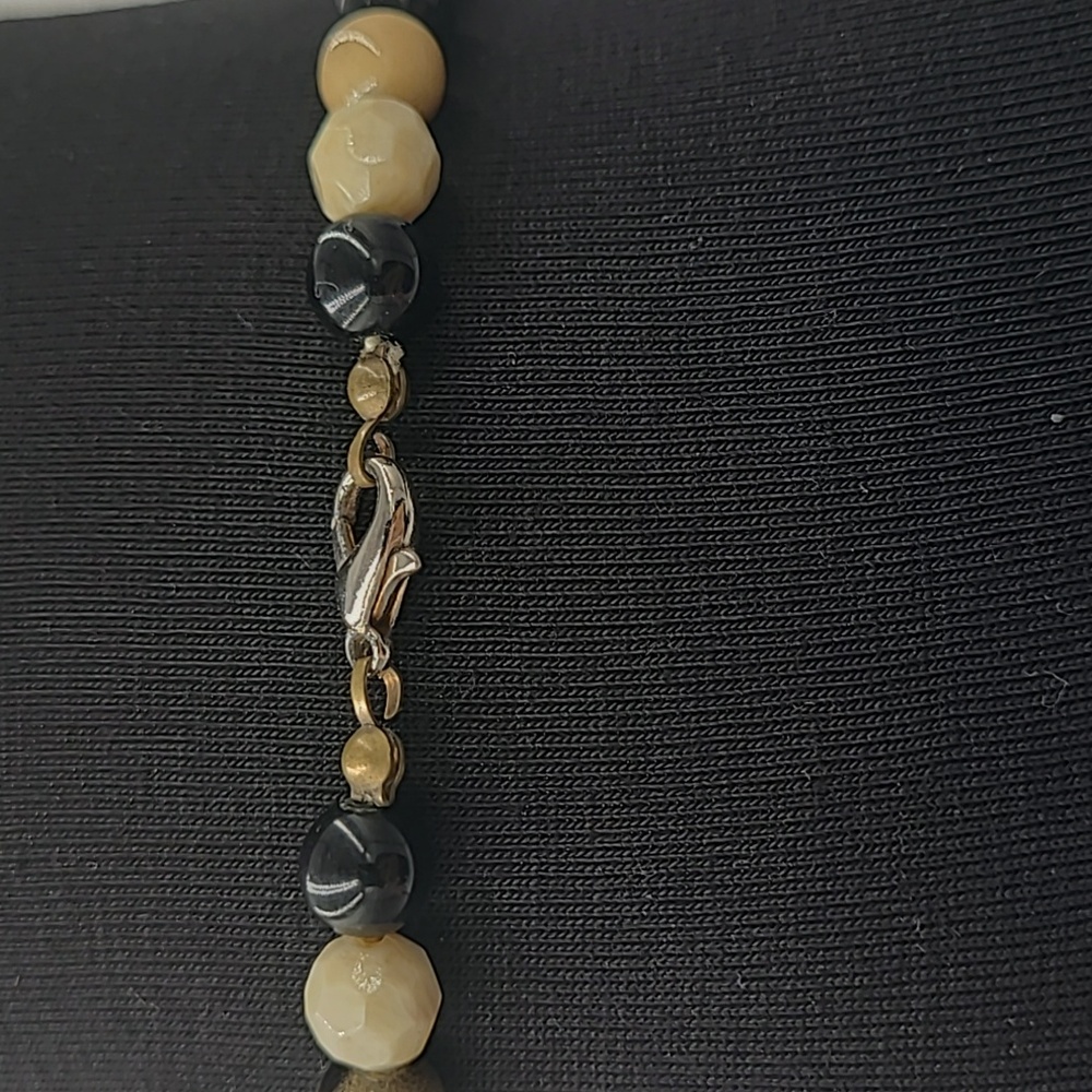 Chunky Beaded Necklace-11" - Picture 3 of 4